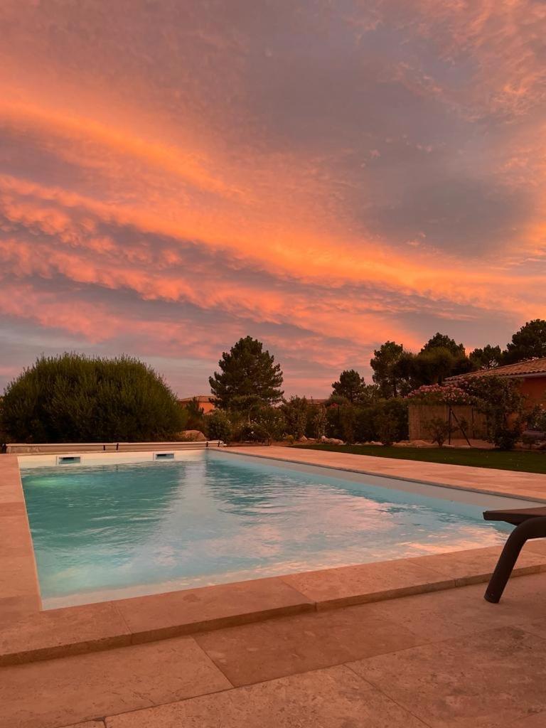 Villa Chez Geraldine Piscine Chauffee, Proche Plage Et Riviere Леччи Екстериор снимка